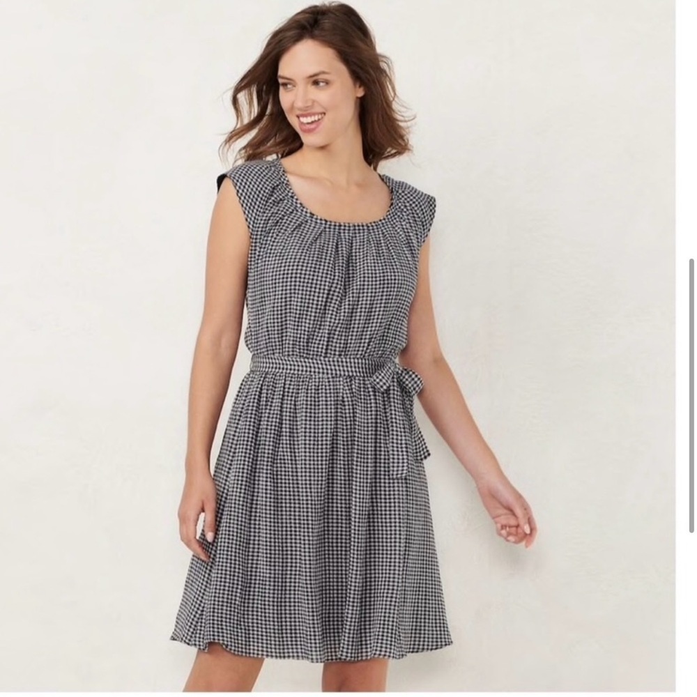 LC Lauren Conrad Navy and White Checkered Mini Dress with Cap Sleeves Size Large